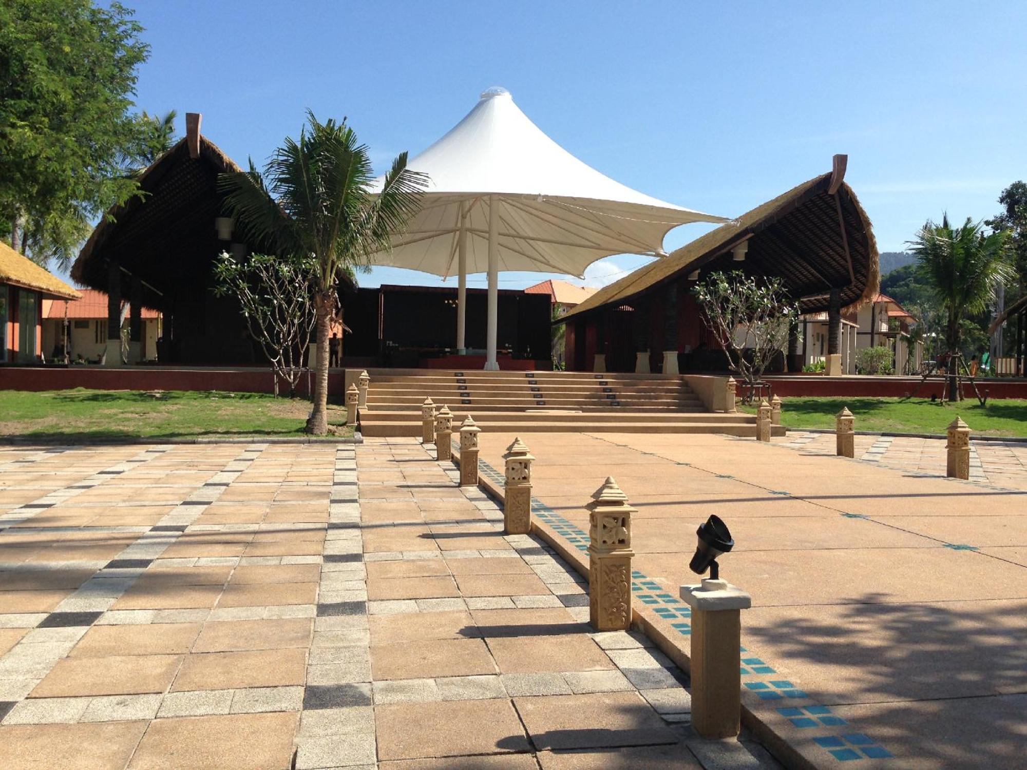 Blue Bay Resort - Access To Pool And Beach-Phuket & Krabi Ko Yao Exterior foto The main building of the university
