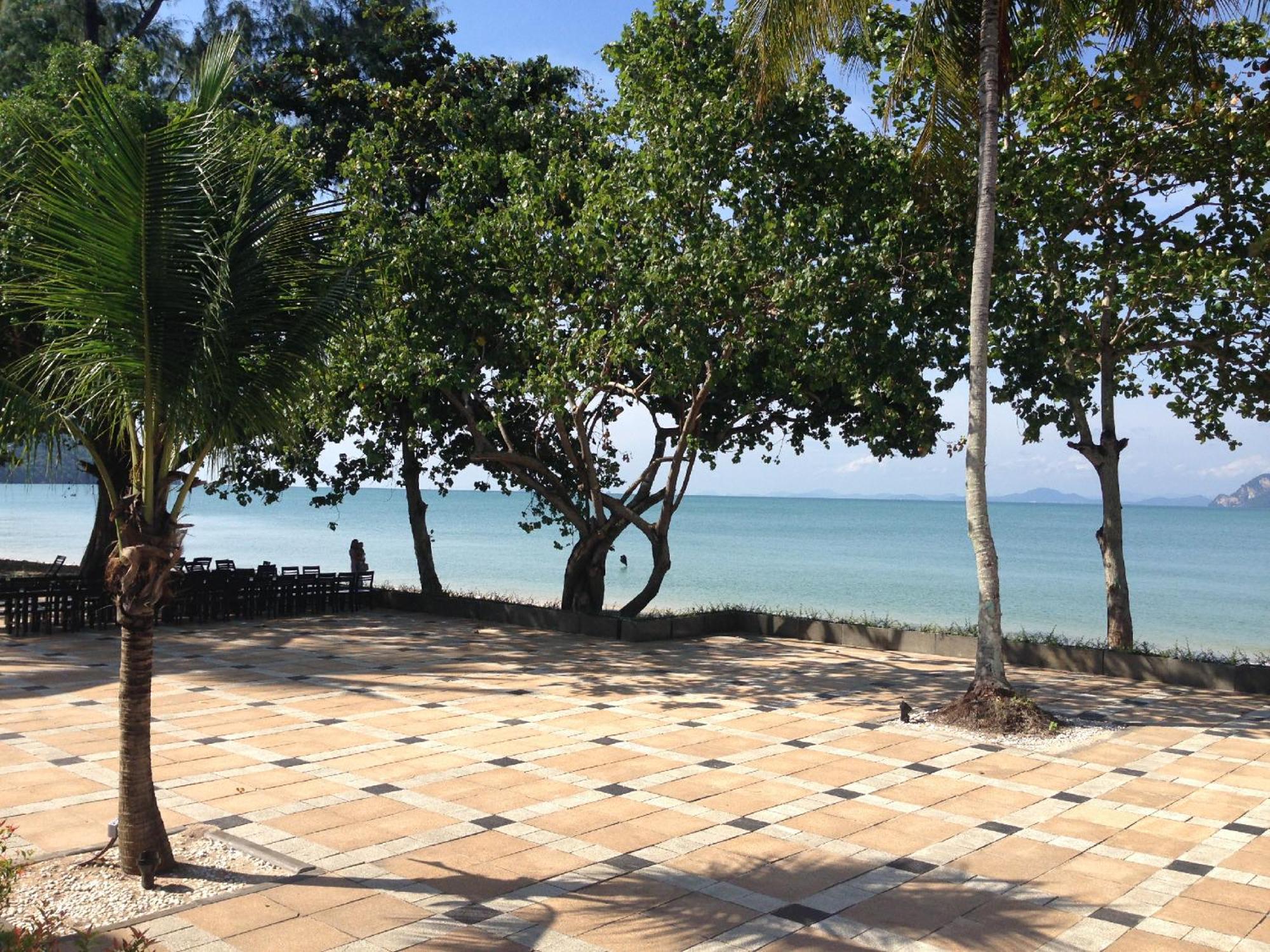 Blue Bay Resort - Access To Pool And Beach-Phuket & Krabi Ko Yao Exterior foto View of the Andaman Sea from the resort