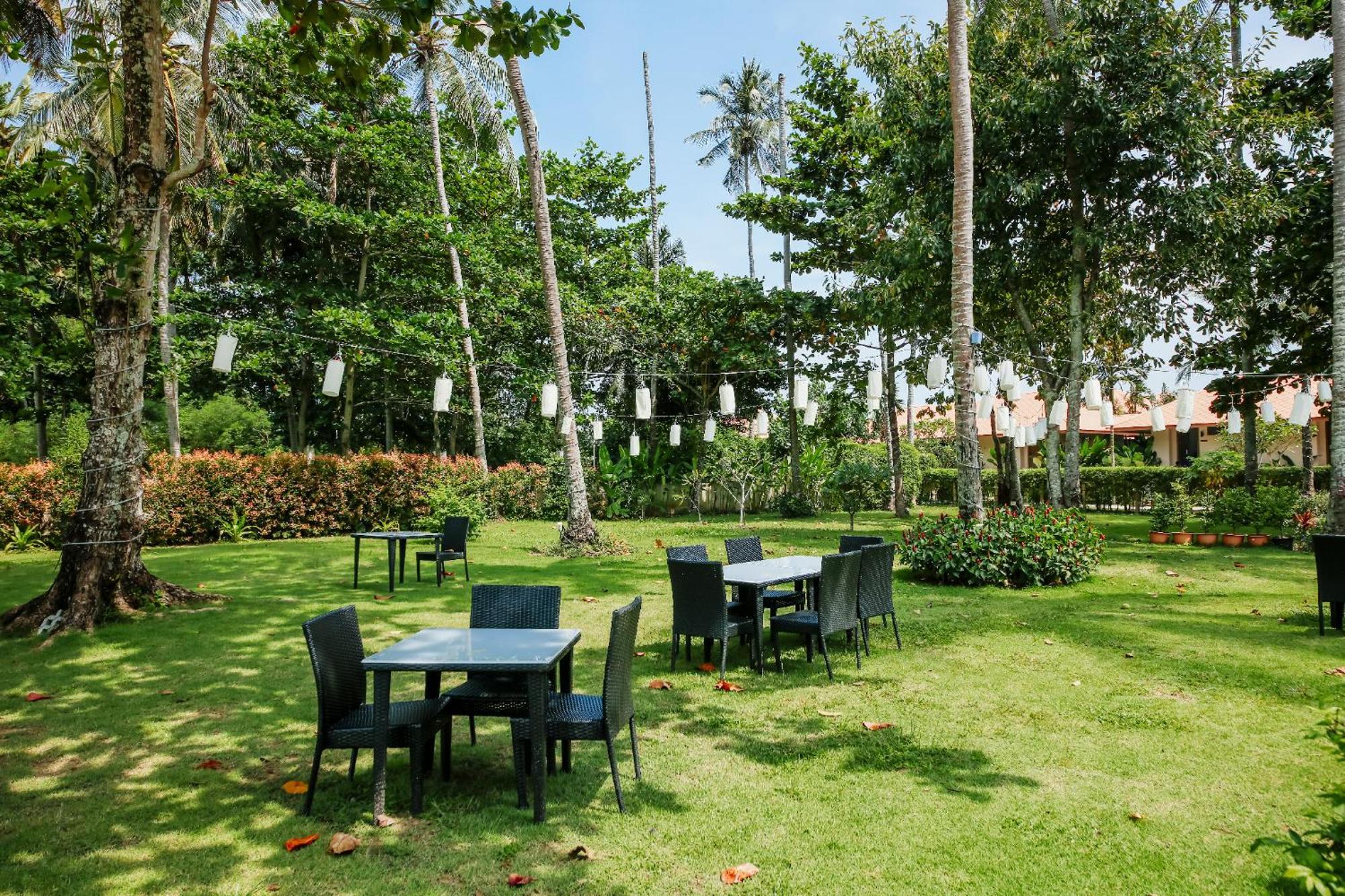 Blue Bay Resort - Access To Pool And Beach-Phuket & Krabi Ko Yao Exterior foto The garden of the hotel