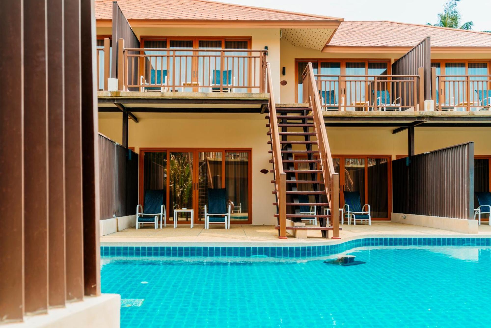 Blue Bay Resort - Access To Pool And Beach-Phuket & Krabi Ko Yao Exterior foto The resort's pool
